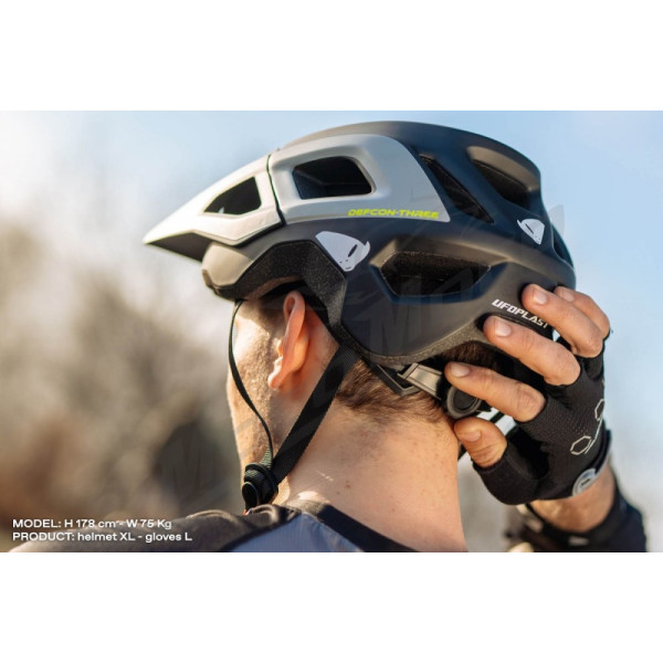 UFO Defcon-Three Cycling Helmet