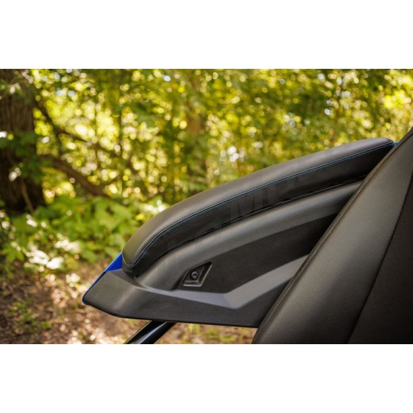 SHOW CHROME Kaliber Armrest Pad Blue POLARIS SLINGSHOT 2000-2400 15-23