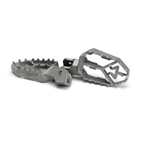 Akrapovic Titanium Foot Pegs Suzuki DL / V-Storm 800-1050 20-26