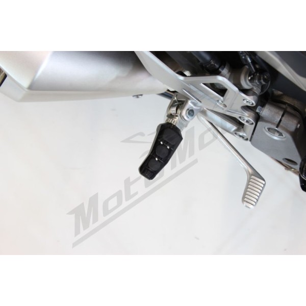 GILLES TOOLING UF20 Front/Rear Black Footrest Kit Ducati Monster / Panigale / Streetfighter 749/1200 95-24