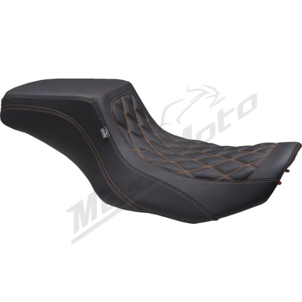 MUSTANG Double Diamond Squareback Seat Harley Davidson FLHX / FLHXSE / FLTRX / FLTRXSE / FLTRXSTSE 1923-1977 23-26