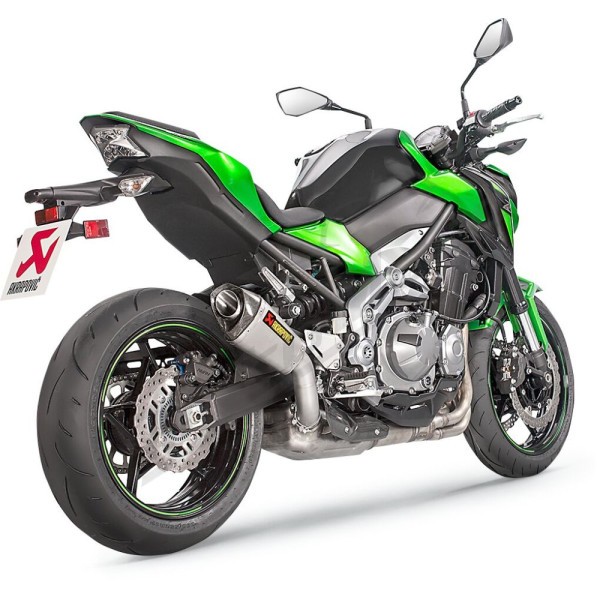AKRAPOVIC Slip-On Line Muffler Carbon Fiber / Titanium Kawasaki Z 900 17-24