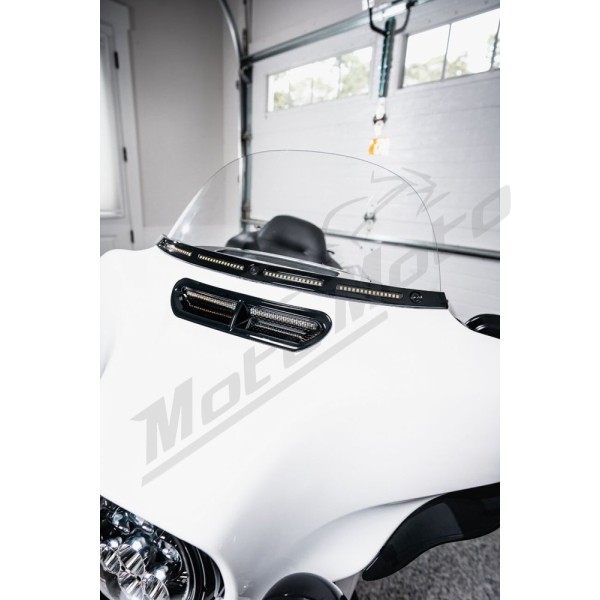 CUSTOM DYNAMICS Genesis® 4 Dynamic LED Batwing Windshield Trim Harley Davidson FLH / FLHT 1690-1923cc 14-24
