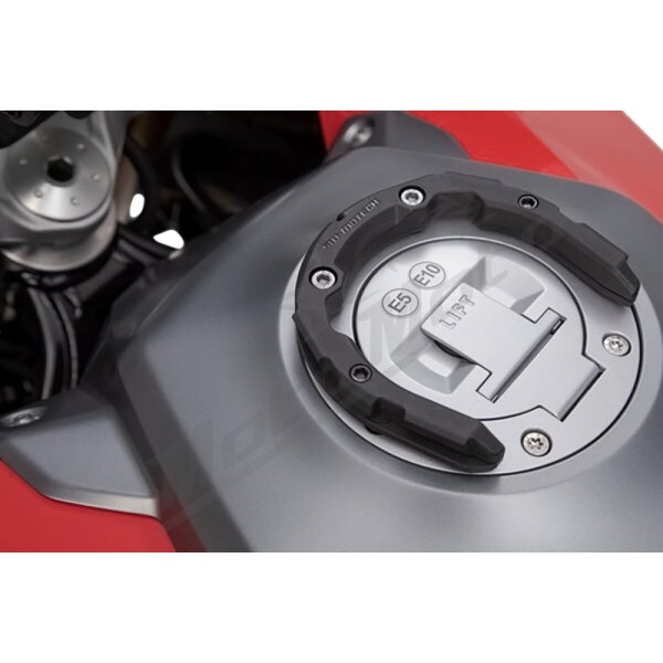 SW-MOTECH PRO Tank Ring Kawasaki EX / GPZ / KLE / ZR / ZR-7 / ZRX / ZX-9 / ZZR 500-1100 84-09