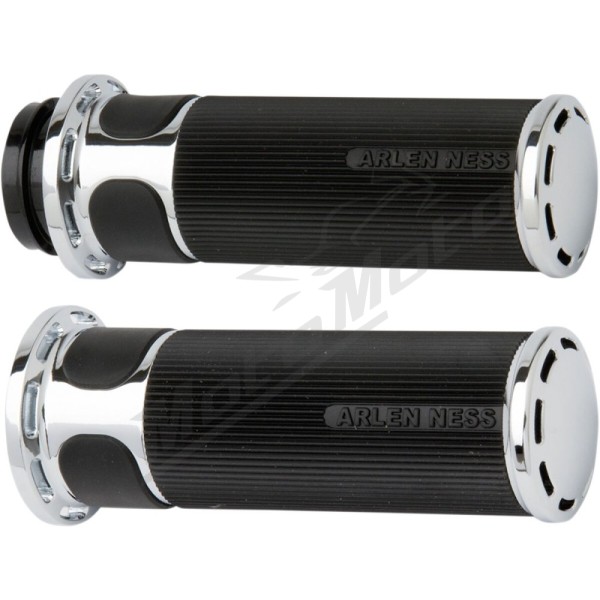 ARLEN NESS Slot Track Grips Harley Davidson FLDE / FLFB / FLFBS / FLH / FLHC / FLHCS 1584-1923cc 08-24