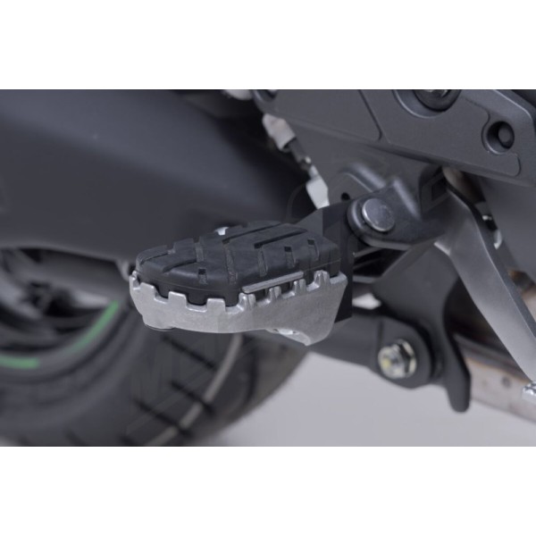 SW-MOTECH Ion Footrest Kawasaki KLZ 1100 2025