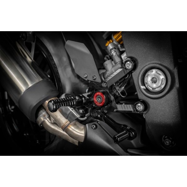 GILLES TOOLING MUE2 Rearset Triumph Speed Triple 1200 22-24