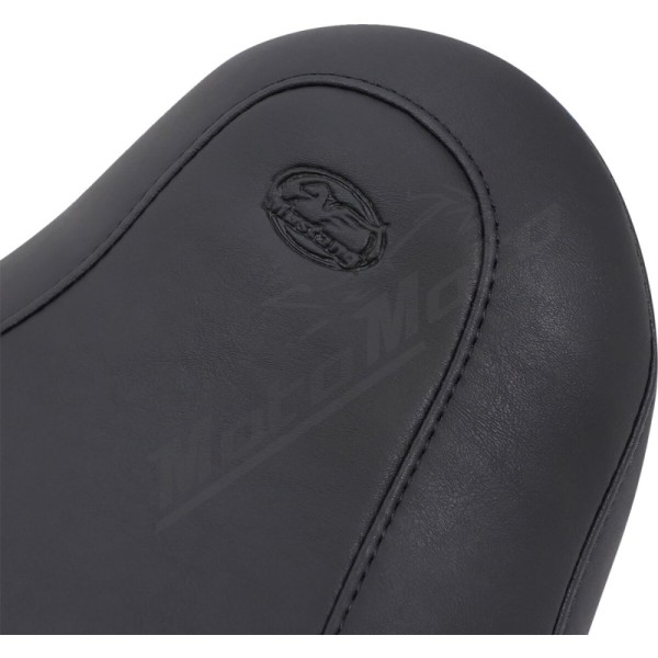 MUSTANG "Wide Tripper™ sėdynė Harley Davidson FLD / FXD / FXDB / FXDBB / FXDBC / FXDBI / FXDBP / FXDC / FXDCI / FXDF / FXDFSE / FXDFSE2 / FXDI / FXDI35 / FXDL / FXDLI / FXDLS / FXDSE / FXDSE2 / F