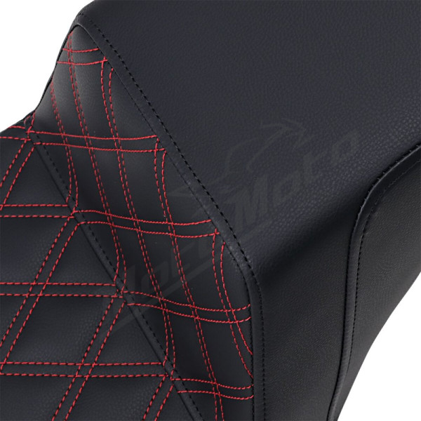SADDLEMEN Step-Up Seat Red Harley Davidson FXBB / FXST / FXBBS 1750-1868 18-24 