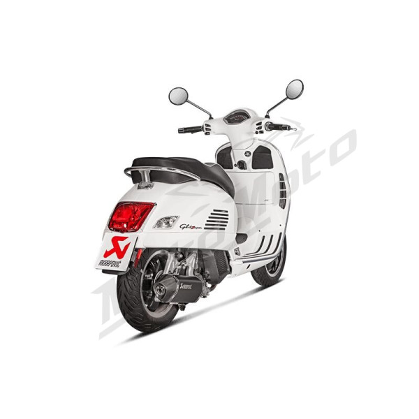 AKRAPOVIC Slip-On Line Muffler Stainless Steel / Carbon Fiber Vespa GTS 125-150 17-20 