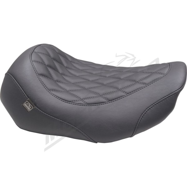 MUSTANG Wide Tripper™ Solo Seat Harley Davidson FLHFB / FLHR / FLHRC / FLHRXS / FLHTC / FLHTCU / FLHTK / FLHX / FLHXSE / FLTRU / FLTRX / FLTRXSE 1584-1977cc 09-25