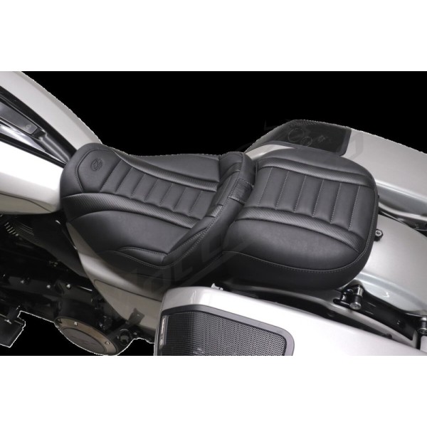 MUSTANG Deluxe Touring Solo Seat Harley-Davidson FLHX / FLHXS / FLHXSE / FLTRK / FLTRX / FLTRXS / FLTRXSE / FLTRXST / FLTRXSTSE 1750–1977 cc 2023–2025