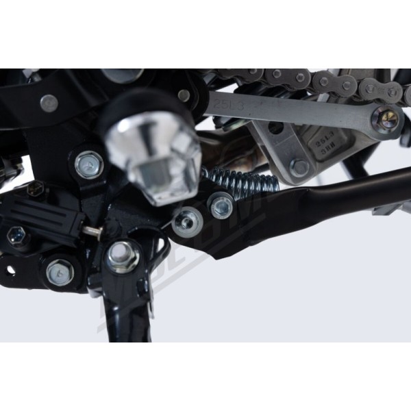 SW-MOTECH Centerstand Suzuki V-Storm 800 24-25