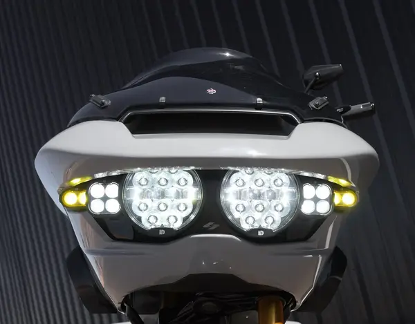DENALI Priekinių žibintų komplektas Harley Davidson FLTRK / FLTRT / FLTRX 1868-2147cc 24-25