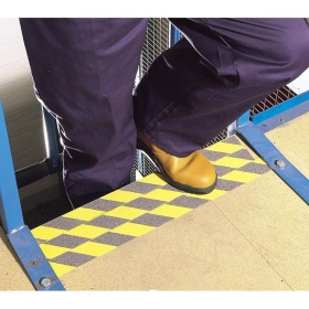 DRAPER Safety Grip Tape Black/Yellow 18m