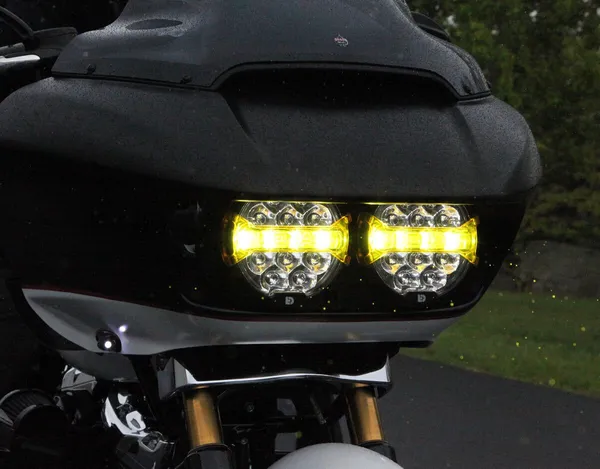 DENALI D14 Destroyer LED Priekinių žibintų kompl. Harley Davidson FLTRK / FLTRKSE 1690-1923cc 15-23