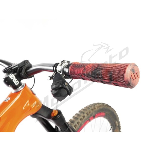 ALL MOUNTAIN STYLE Berm Grips Camo