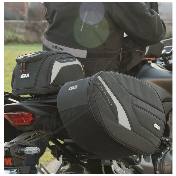 GIVI EA101C side bags 35L 2pcs