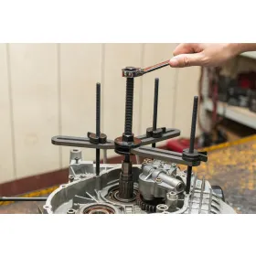 BIKESERVICE Crankcase Separator