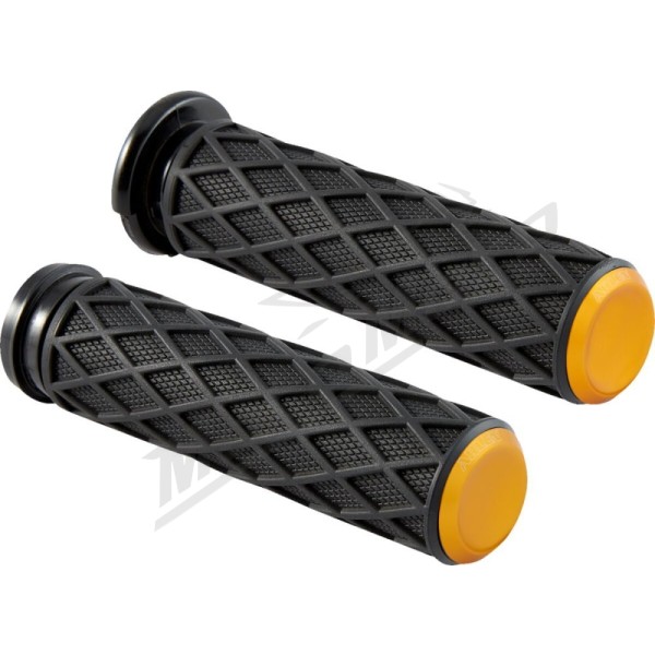 ARLEN NESS Diamond Grips Harley Davidson FLDE / FLFB / FLFBS / FLH / FLHC / FLHCS 1584-1923cc 08-24