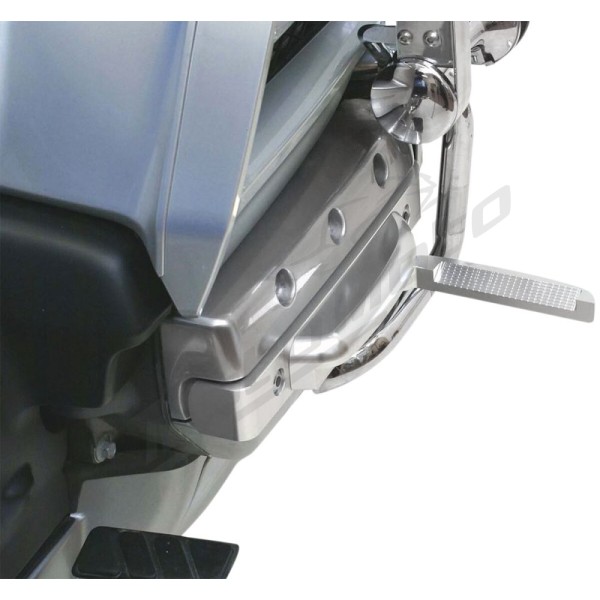 RIVCO PRODUCTS Aero Flip-Out Highway Pegs Honda GL 1800 01-17