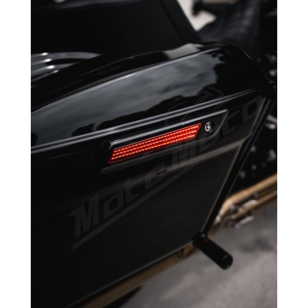 CUSTOM DYNAMICS Saddlebag Latch Lights Harley Davidson FLHR / FLHRXS / FLHT / FLHTCU 1584-1977cc 10-24