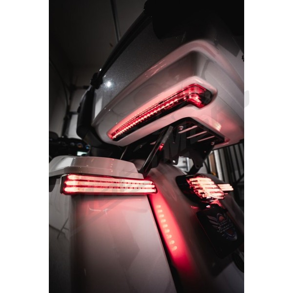 CUSTOM DYNAMICS ProBEAM® LED Galiniai žibintai Harley Davidson FLHT / FLHTCU 1690-1923cc 14-24