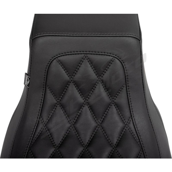 MUSTANG Double Diamond Squareback Seat Harley-Davidson FLHX / FLHXSE / FLTRX / FLTRXSE / FLTRXSTSE 1923–1977 cc 2023–2025