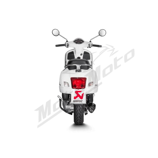 AKRAPOVIC Slip-On Line Muffler Stainless Steel / Carbon Fiber Vespa GTS 125-150 17-20 