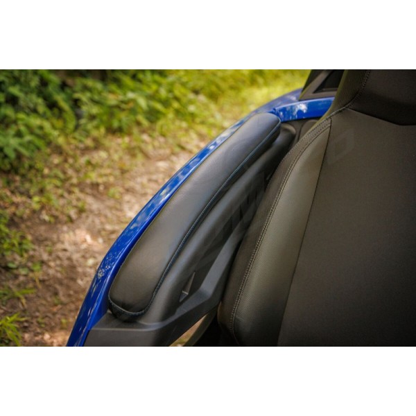 SHOW CHROME Kaliber Armrest Pad Blue POLARIS SLINGSHOT 2000-2400 15-23