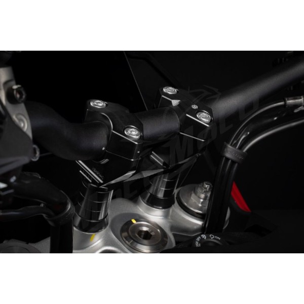 GILLES TOOLING Handlebar Risers Moto Guzzi V100 1050 22-24