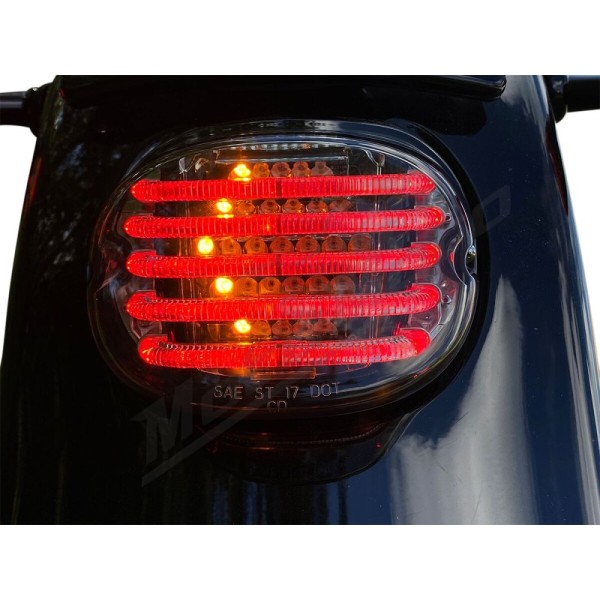 CUSTOM DYNAMICS ProBEAM® Integrated Low Profile LED Taillights with Auxiliary Turn Signals Harley Davidson FLD / FLH 1450-1977cc 99-24