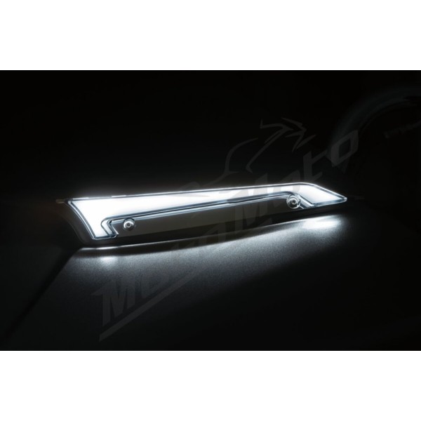 KURYAKYN Tracer LED priekinio stiklo apdaila Harley Davidson FLTRK / FLTRX / FLTRXS / FLTRXSE 1690/1923 15-21