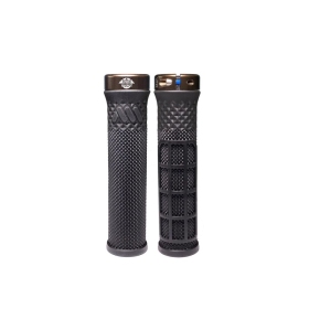 ALL MOUNTAIN STYLE Cero Grips Red Bull® Rampage