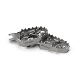 AKRAPOVIC Adventure Titanium Foot Pegs Ducati Multistrada 900-1200 21-25