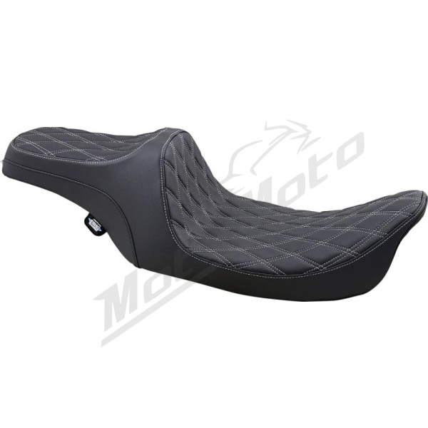 DRAG SPECIALTIES Predator III Seat Harley Davidson FLHR / FLHRC / FLHRCI / FLHRI / FLHRS / FLHRSE3 / FLHRSEI / FLHRSEI2 / FLHRSI / FLHX 1340-1690 97-07