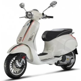 VESPA LIPDUKŲ KOMPLEKTAS OEM SPRINT 50-150cc 2014-2021 JUODA / RAUDONA