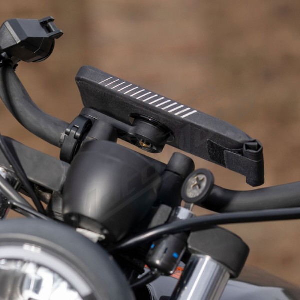 SP CONNECT Universal Case Moto Bundle