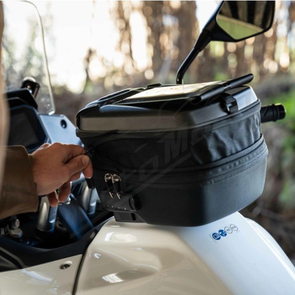 Fuel tank bag SHAD CLICK E09CL 9L (with lock + phone holder)