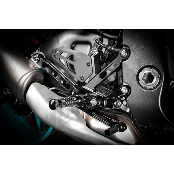 GILLES TOOLING MUE2 Rearset Yamaha MT-10 1000 22-24