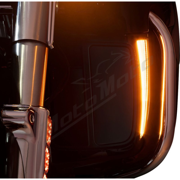 CIRO Fang® Lower Fairing Lights HARLEY DAVIDSON FLHT / FLHTCU / FLHTCUTG / FLHTK / FLHTKSE / FLHX 1690-1923 14-24
