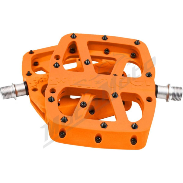E*THIRTEEN Base Pedals 100x110mm Orange