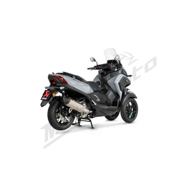 AKRAPOVIC Slip-On Line Muffler Stainless Steel / Carbon Fiber Yamaha CZD / MW / Xmax 125-300 21-24