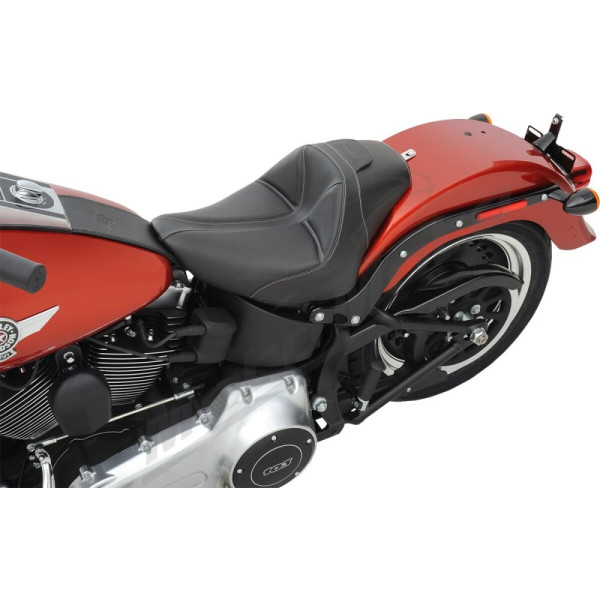 SADDLEMEN Dominator Carbon Fiber Seat Harley Davidson FLSTF / FLSTFB / FXSTB / FXSTI 1450-1800 06-17