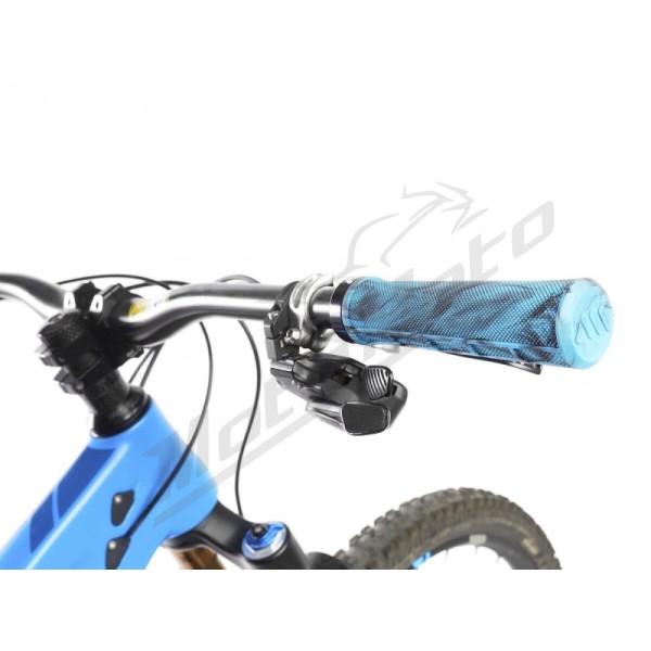 ALL MOUNTAIN STYLE Berm Grips Camo