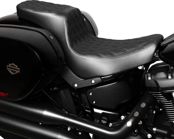 DRAG SPECIALTIES SEATS Performance Predator 2-Up Seat Harley Davidson FLSB / FXLR / FXLRS / FXLRST 1750-1923cc 18-26