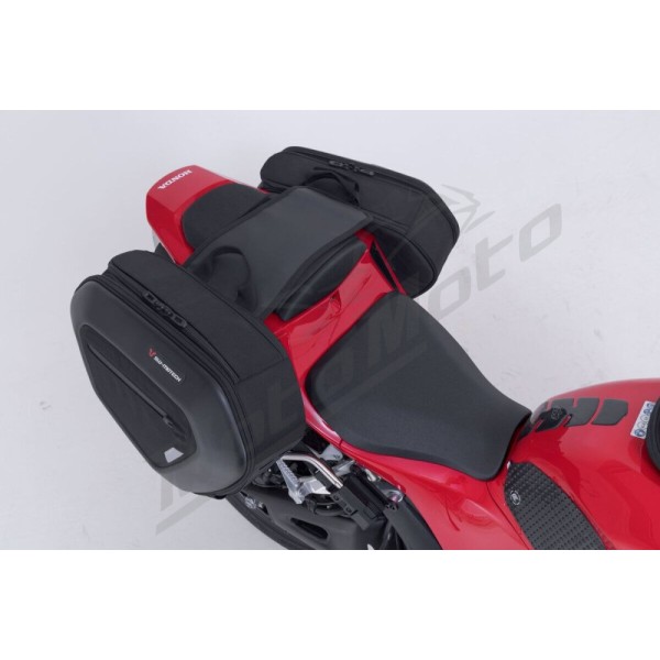 SW-MOTECH PRO BLAZE H Saddlebag Set with EDGE Protection & Heat Guard Honda CB / CBR 500-650 07-26