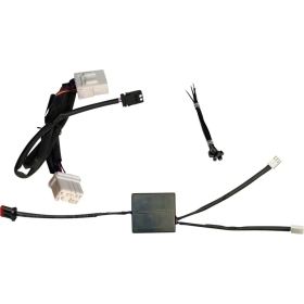 CUSTOM DYNAMICS Alternating Brake Strobe Module Harley Davidson FLD / FLHR / FLHRC / FLHRCI 883-1800cc 96-17
