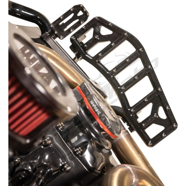 THRASHIN SUPPLY CO. Aggressor Floorboards Harley Davidson FL / FLH / FLHC / FLHFB 1200-1977cc 72-25