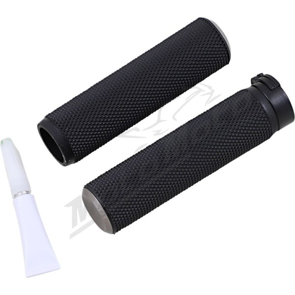 ARLEN NESS Knurled Grips Titan Harley Davidson FLD / FLHR / FLHRC / FLHRCI / FLHRI / FLHRS / FLHRSEI / FLHS 883-1800cc 81-22